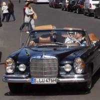HimmelBlauBerlin bietet Stadtrundfahrten durch Berlin im klassischen Cabrio