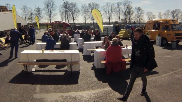 Mittagspause mit Antenne Brandenburg. Statt Stulle, Foodtrucks und die schönste Musik.